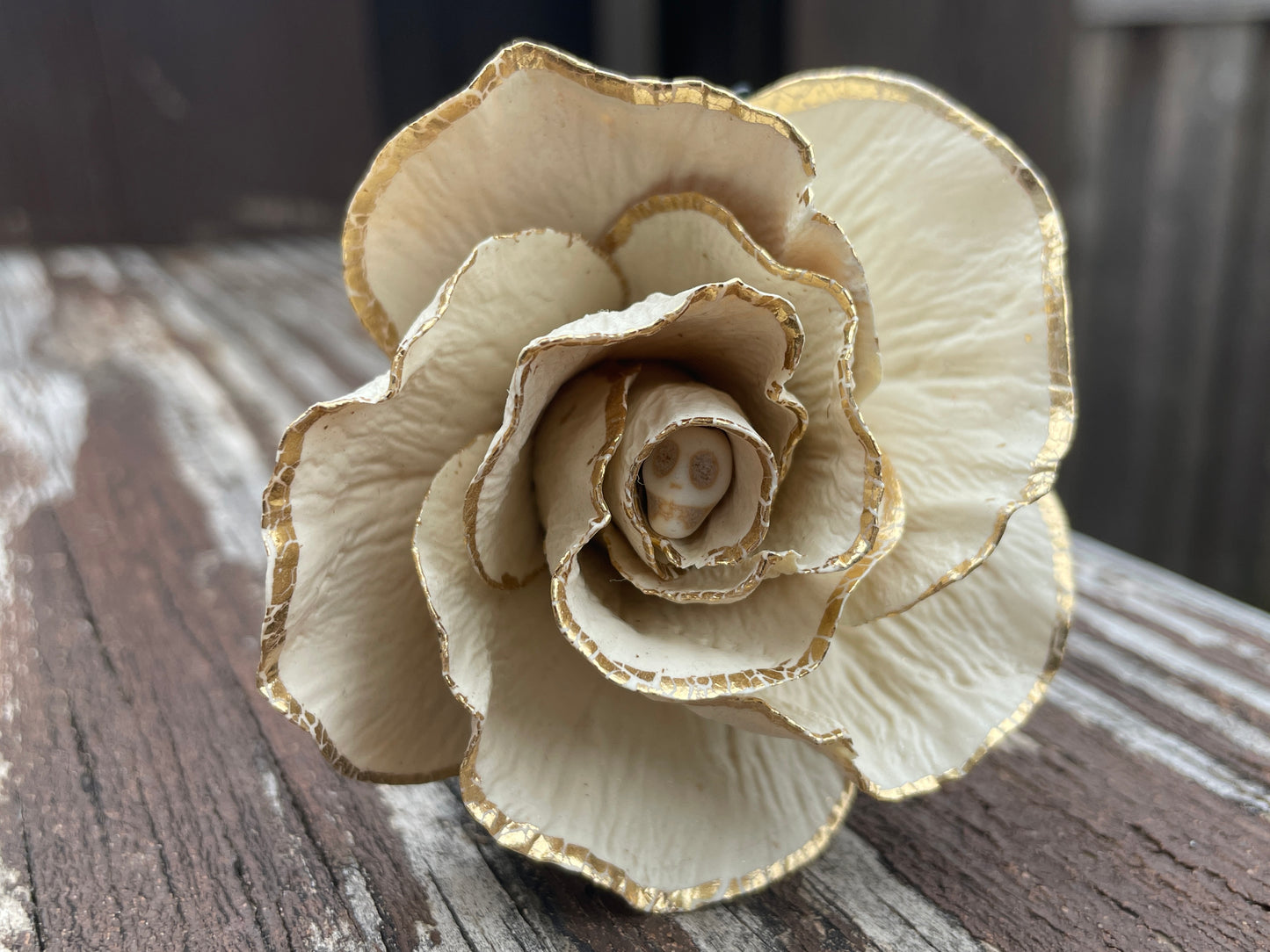 Butter Yellow Gold Leaf Rose