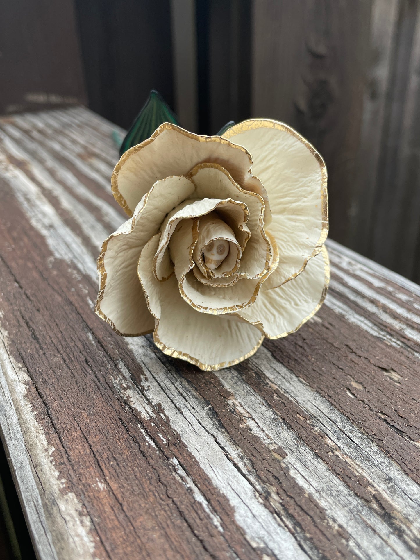 Butter Yellow Gold Leaf Rose