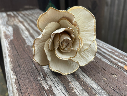 Butter Yellow Gold Leaf Rose